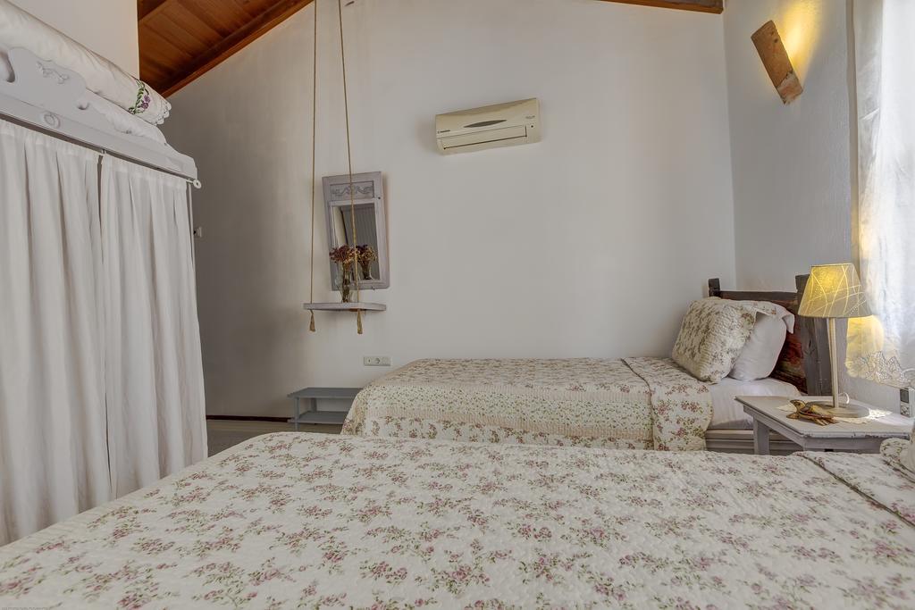Retro Butik Otel (Adults Only) Çeşme Buitenkant foto