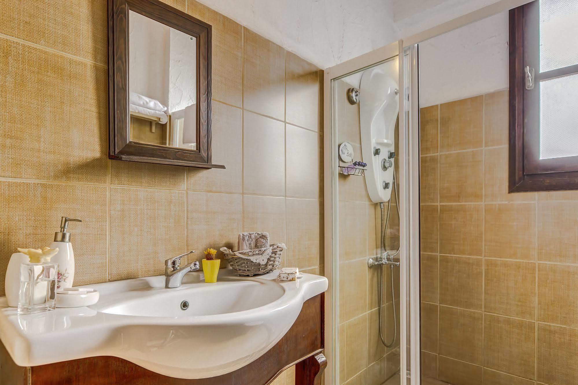 Retro Butik Otel (Adults Only) Çeşme Buitenkant foto