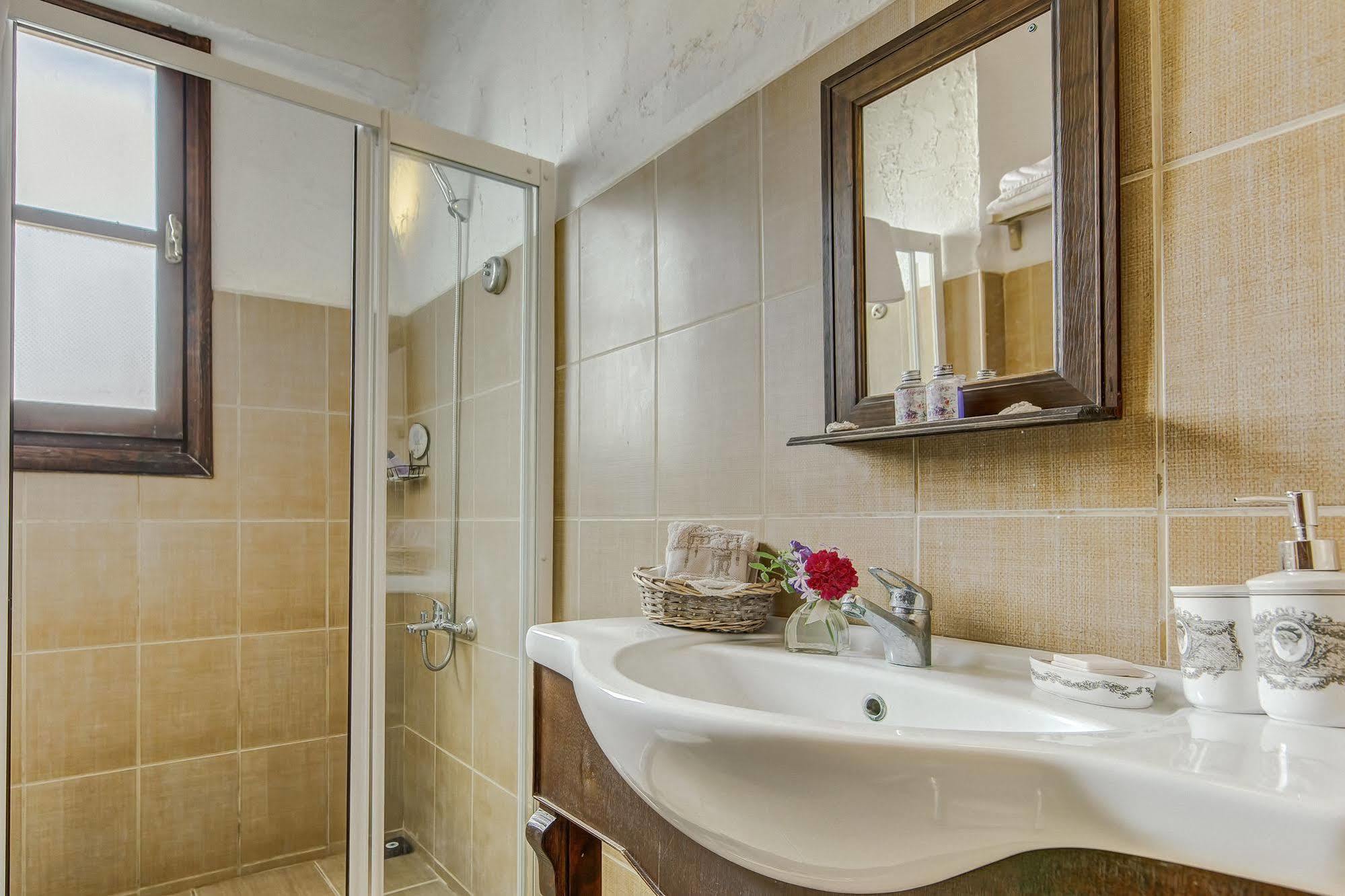Retro Butik Otel (Adults Only) Çeşme Buitenkant foto