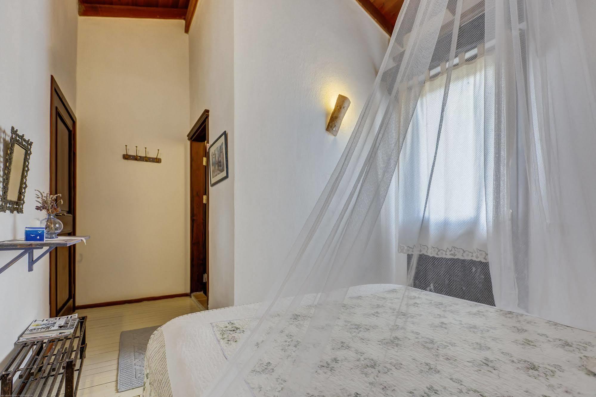 Retro Butik Otel (Adults Only) Çeşme Buitenkant foto